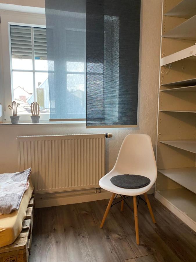 Apartment Kinofeeling Im Reihenhaus Mit Schoenem Garten Schwarzenfeld